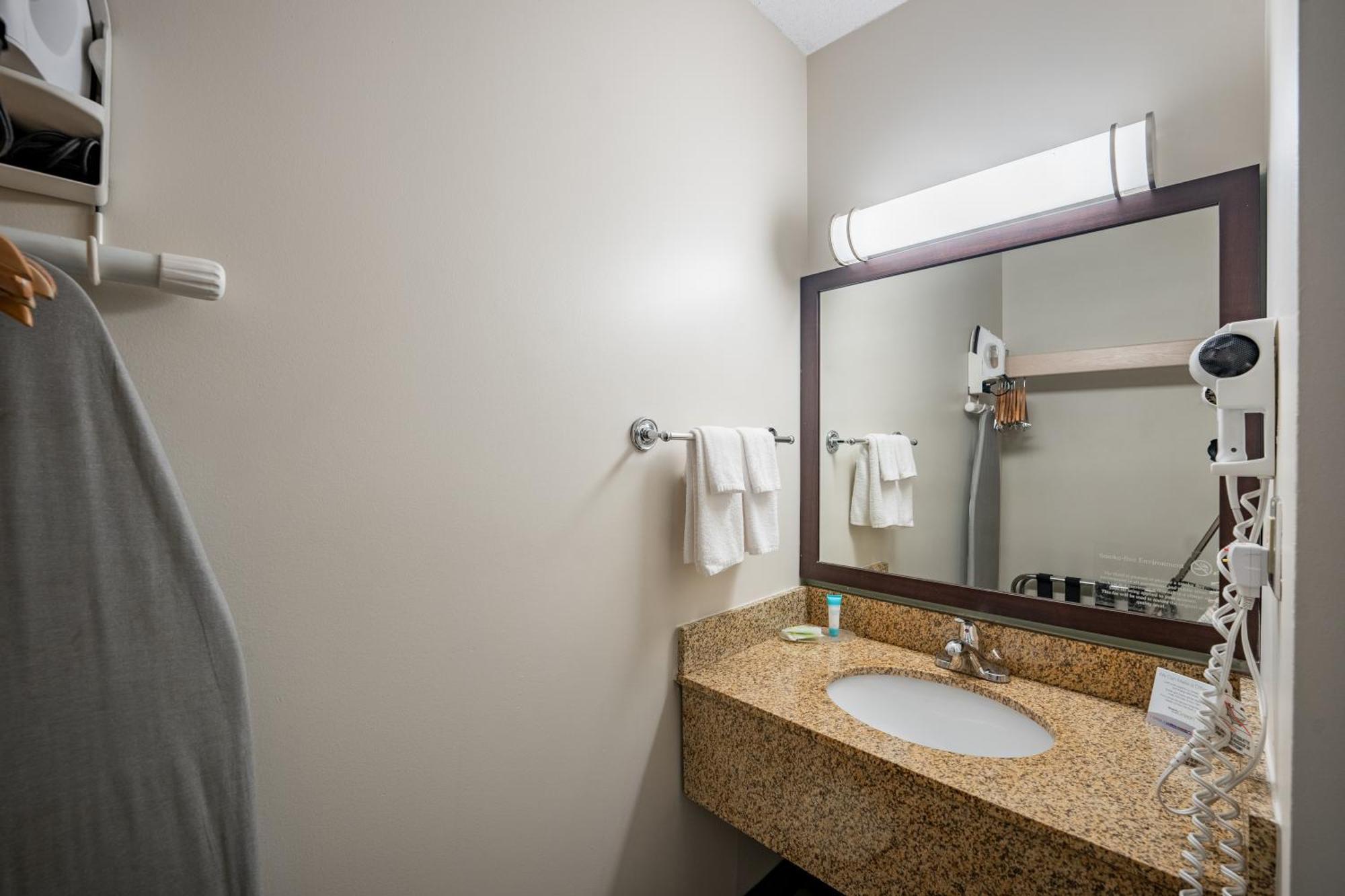 Hfx Airport Hotel Enfield Exterior photo